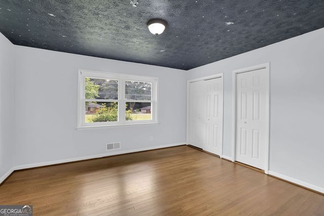 1563 Rockbridge Road, Stone Mountain, GA 30087