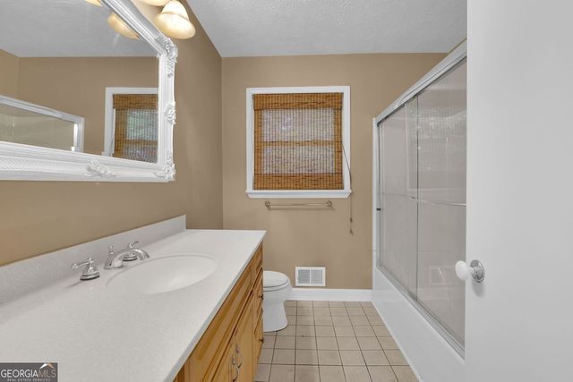 1563 Rockbridge Road, Stone Mountain, GA 30087