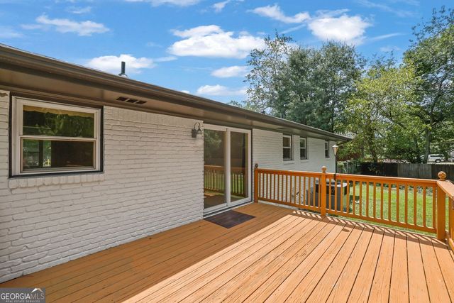 1563 Rockbridge Road, Stone Mountain, GA 30087