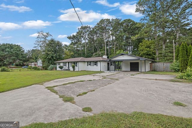 1563 Rockbridge Road, Stone Mountain, GA 30087