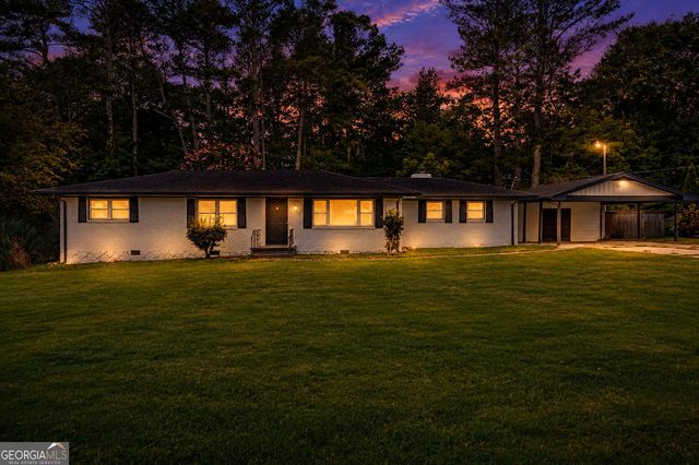 1563 Rockbridge Road, Stone Mountain, GA 30087