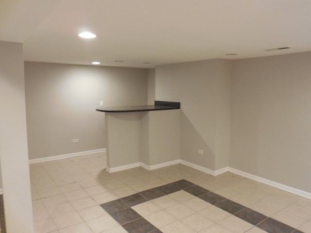 312 S 10th Avenue, Maywood, IL 60153