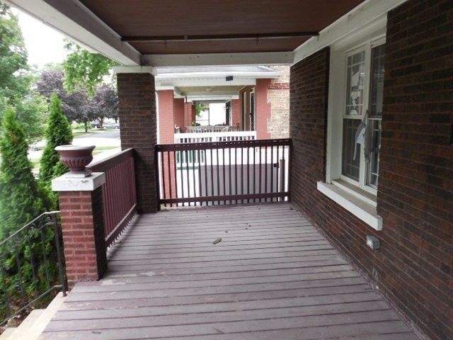 312 S 10th Avenue, Maywood, IL 60153