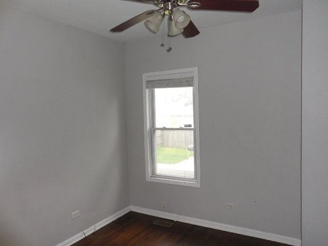 312 S 10th Avenue, Maywood, IL 60153