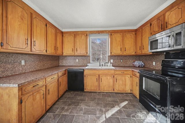 453 Robert Road, Cherryville, NC 28021