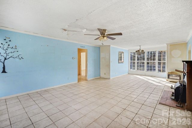 453 Robert Road, Cherryville, NC 28021