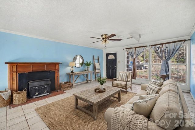 453 Robert Road, Cherryville, NC 28021