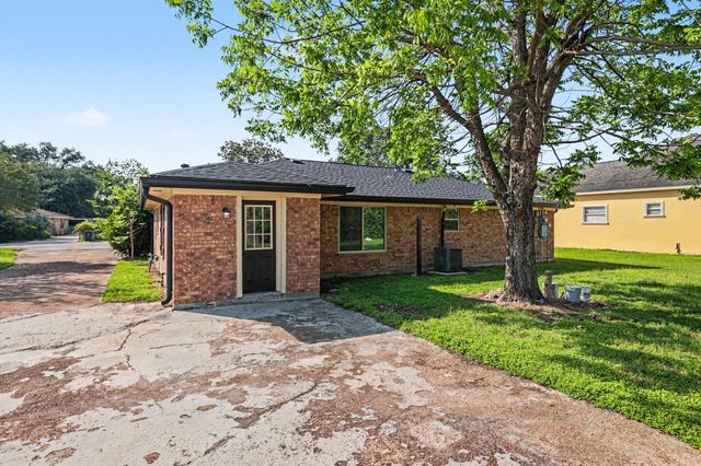 10606 Hemwick Drive, Cypress, TX 77429
