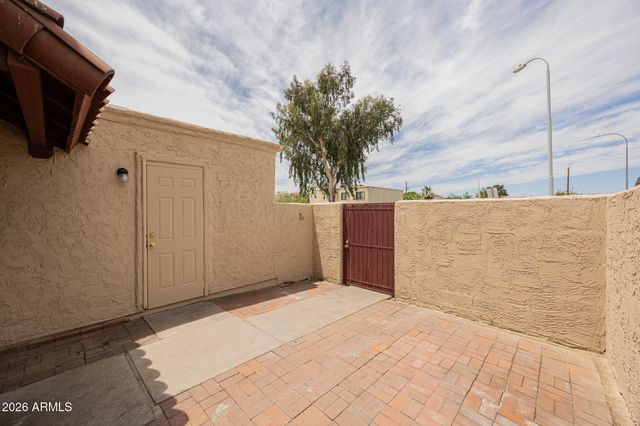 5414 W LYNWOOD Street, Phoenix, AZ 85043