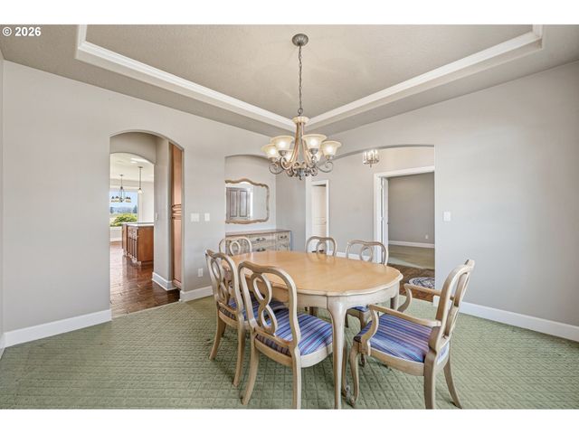 1574 S Redwood St, Canby, OR 97013