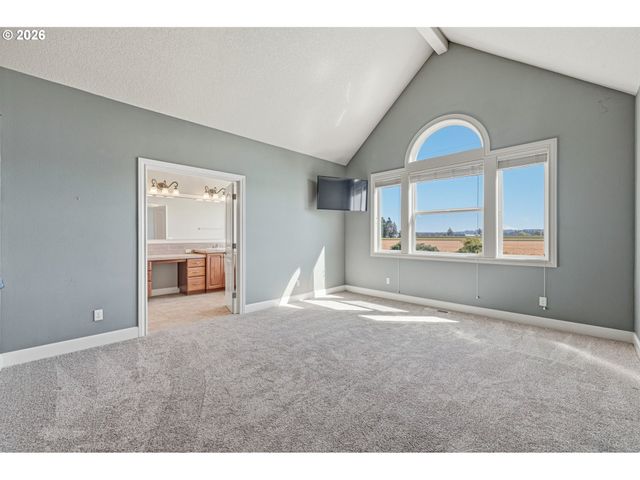1574 S Redwood St, Canby, OR 97013