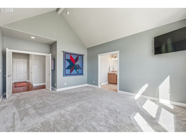 1574 S Redwood St, Canby, OR 97013