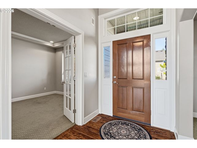 1574 S Redwood St, Canby, OR 97013
