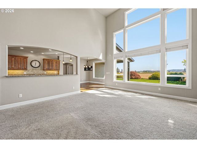 1574 S Redwood St, Canby, OR 97013