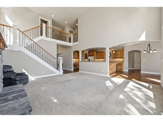 1574 S Redwood St, Canby, OR 97013