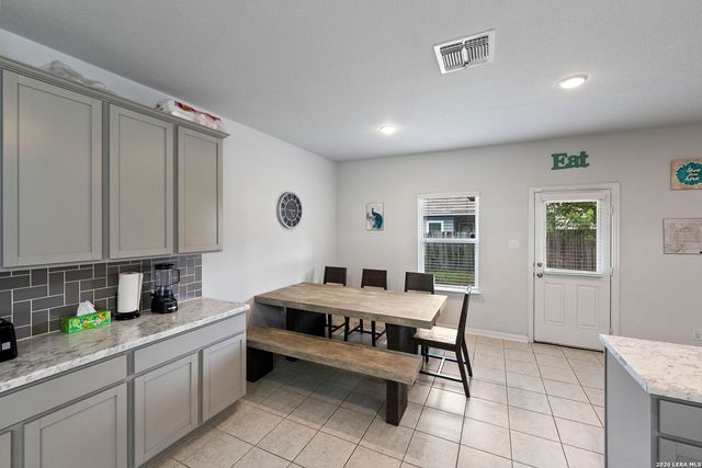 8908 Portobello Way, Converse, TX 78109