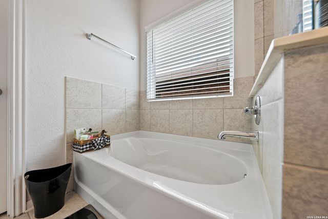 8908 Portobello Way, Converse, TX 78109