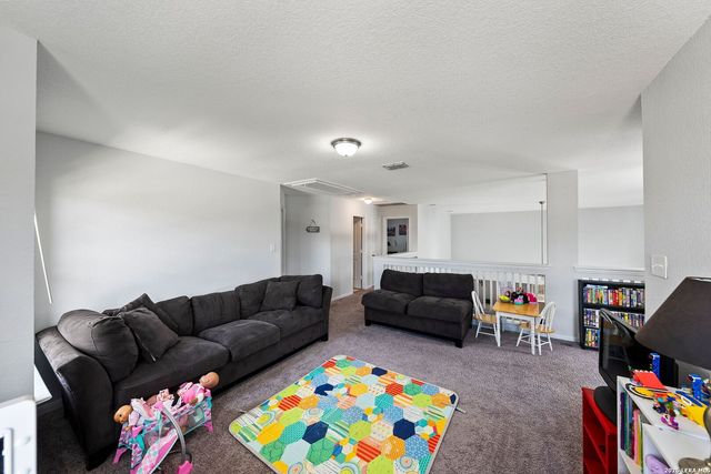 8908 Portobello Way, Converse, TX 78109