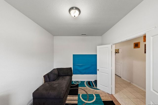 8908 Portobello Way, Converse, TX 78109