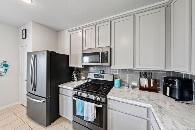 8908 Portobello Way, Converse, TX 78109