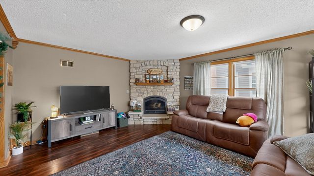 305 N Mantorville Avenue, Kasson, MN 55944