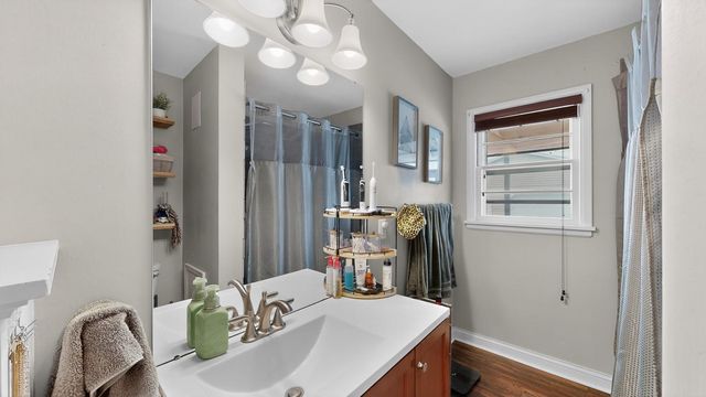 305 N Mantorville Avenue, Kasson, MN 55944