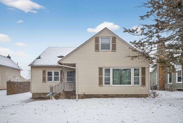 305 N Mantorville Avenue, Kasson, MN 55944