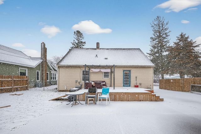 305 N Mantorville Avenue, Kasson, MN 55944