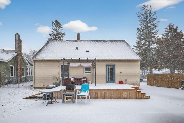 305 N Mantorville Avenue, Kasson, MN 55944