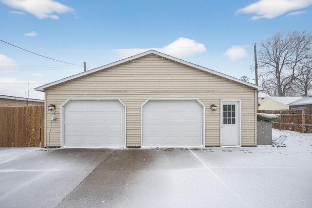 305 N Mantorville Avenue, Kasson, MN 55944