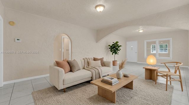 2231 NW 74th St, Miami, FL 33147