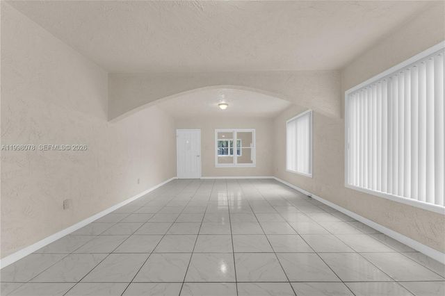 2231 NW 74th St, Miami, FL 33147