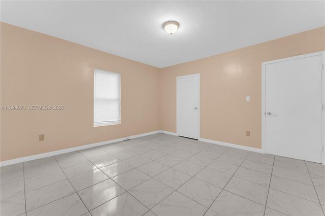 2231 NW 74th St, Miami, FL 33147