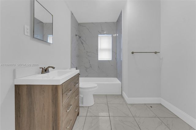 2231 NW 74th St, Miami, FL 33147