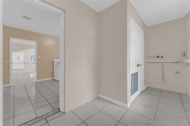 2231 NW 74th St, Miami, FL 33147