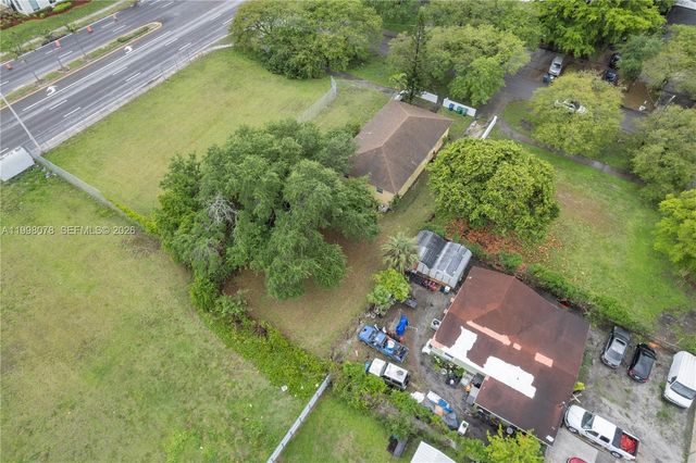 2231 NW 74th St, Miami, FL 33147