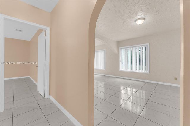 2231 NW 74th St, Miami, FL 33147