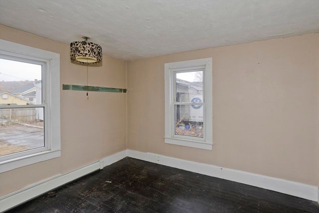 1029 Wilson St, Palmer, MA 01069