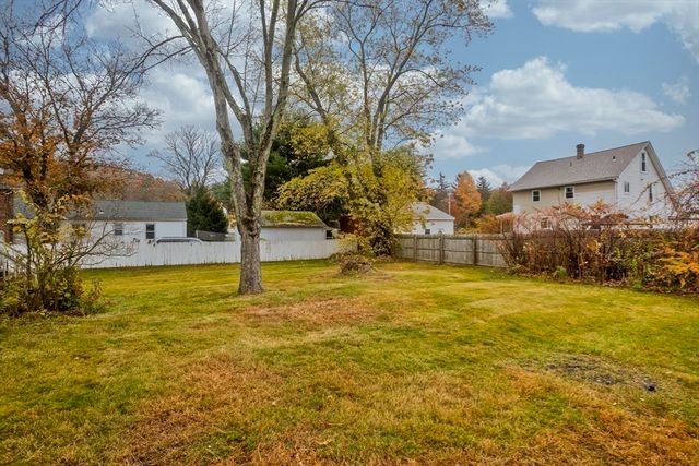 1029 Wilson St, Palmer, MA 01069