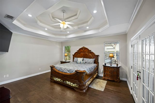 303 Beaumont Drive, Magnolia, TX 77354