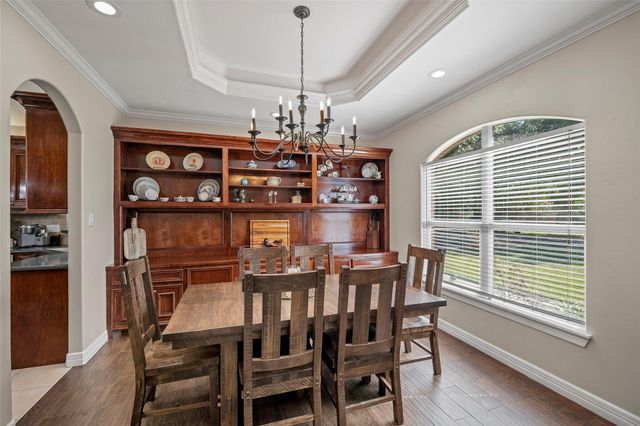 303 Beaumont Drive, Magnolia, TX 77354