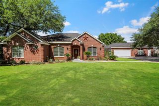 303 Beaumont Drive, Magnolia, TX 77354