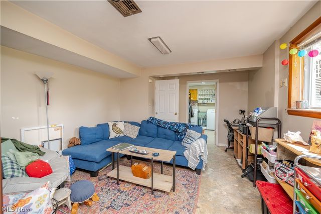 4463 Nantucket Drive, Youngstown, OH 44515