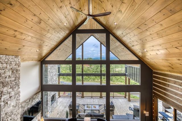 278 Oakwood Lane, Ellijay, GA 30540