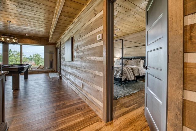 278 Oakwood Lane, Ellijay, GA 30540