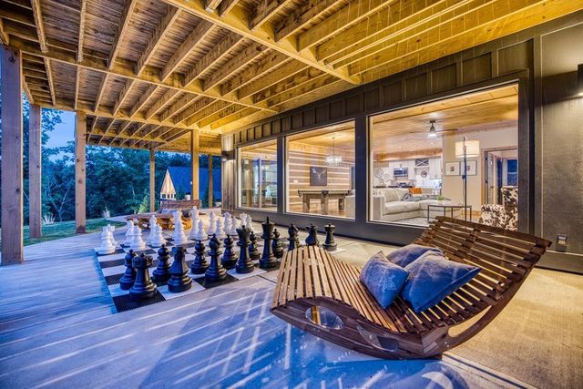 278 Oakwood Lane, Ellijay, GA 30540