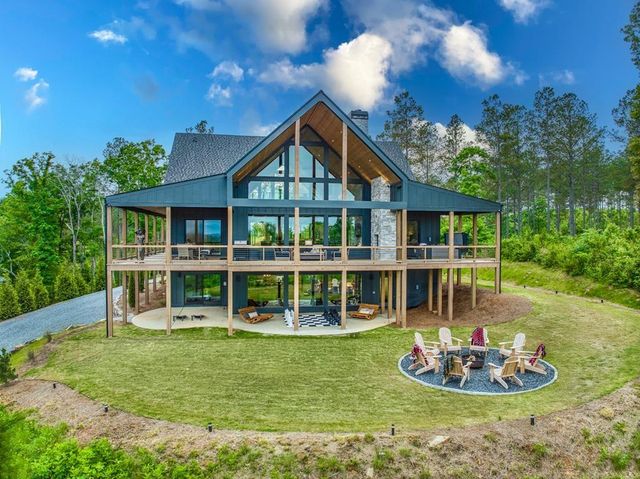 278 Oakwood Lane, Ellijay, GA 30540