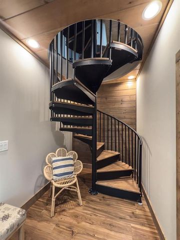 278 Oakwood Lane, Ellijay, GA 30540