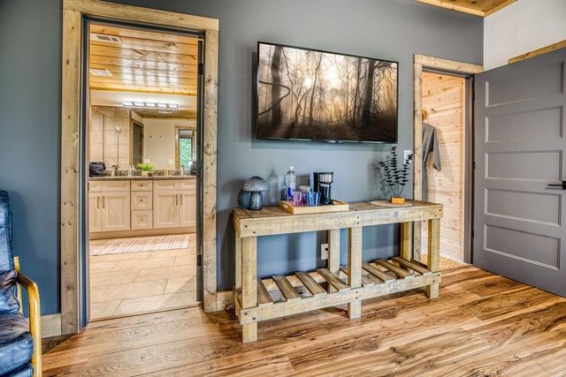 278 Oakwood Lane, Ellijay, GA 30540