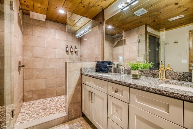 278 Oakwood Lane, Ellijay, GA 30540